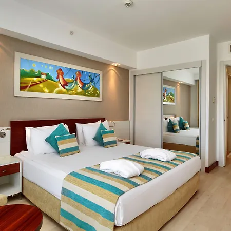 Sunis Evren & Hotell Side
