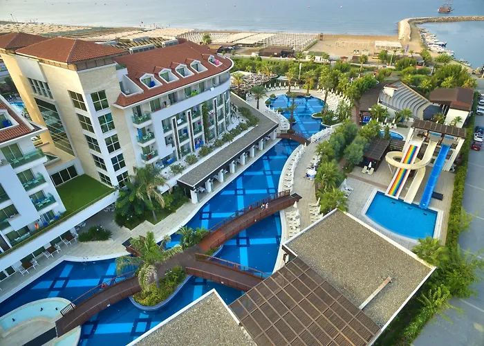 Sunis Evren & Hotel 5*