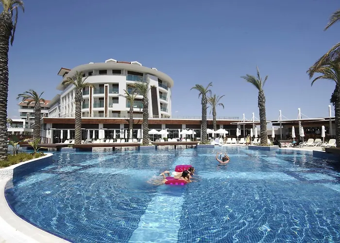 Sunis Evren & Hotel