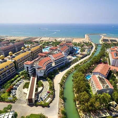 Sunis Evren & Hotel