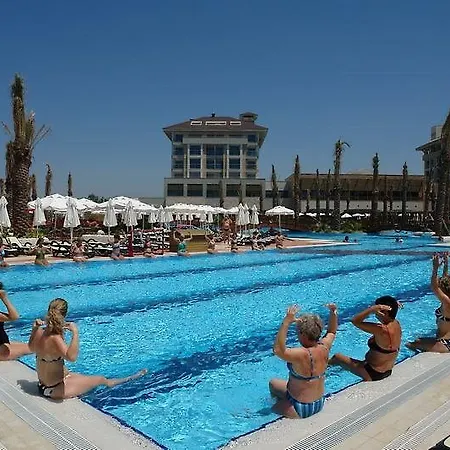 Sunis Evren & Hotell 5*