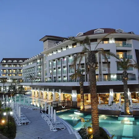 Sunis Evren & Hotel Side